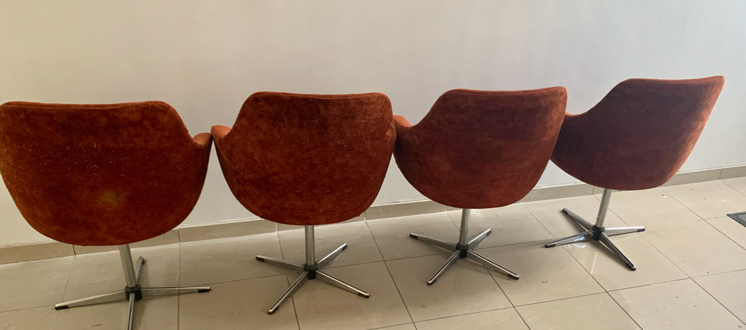 4 vintage 1970 vintage egg armchairs