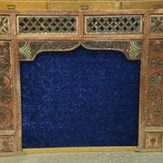 Wooden sculpted and polychrome architectural entourage – Orientalist work