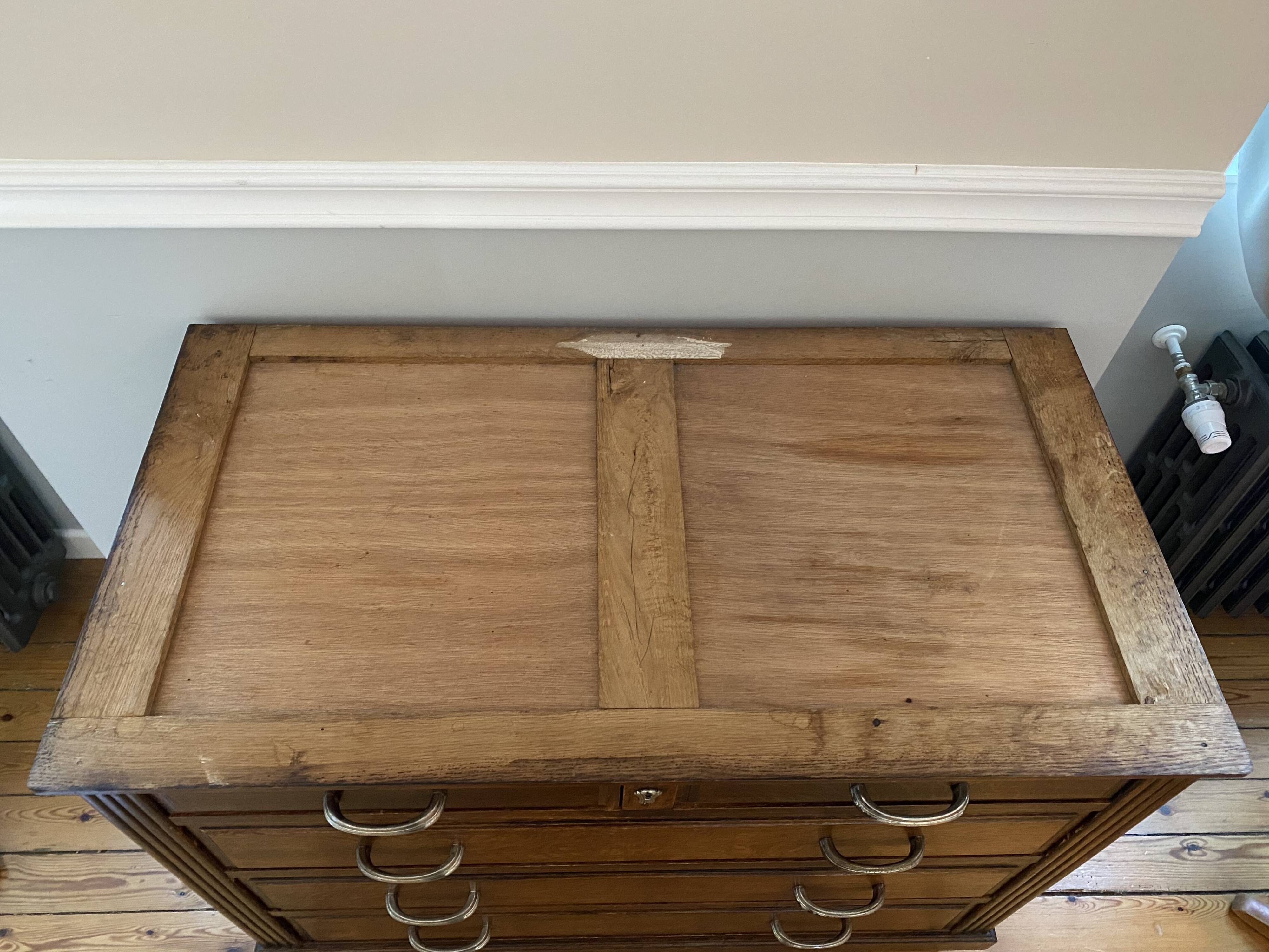 Wooden chest of drawers from the early 20th century