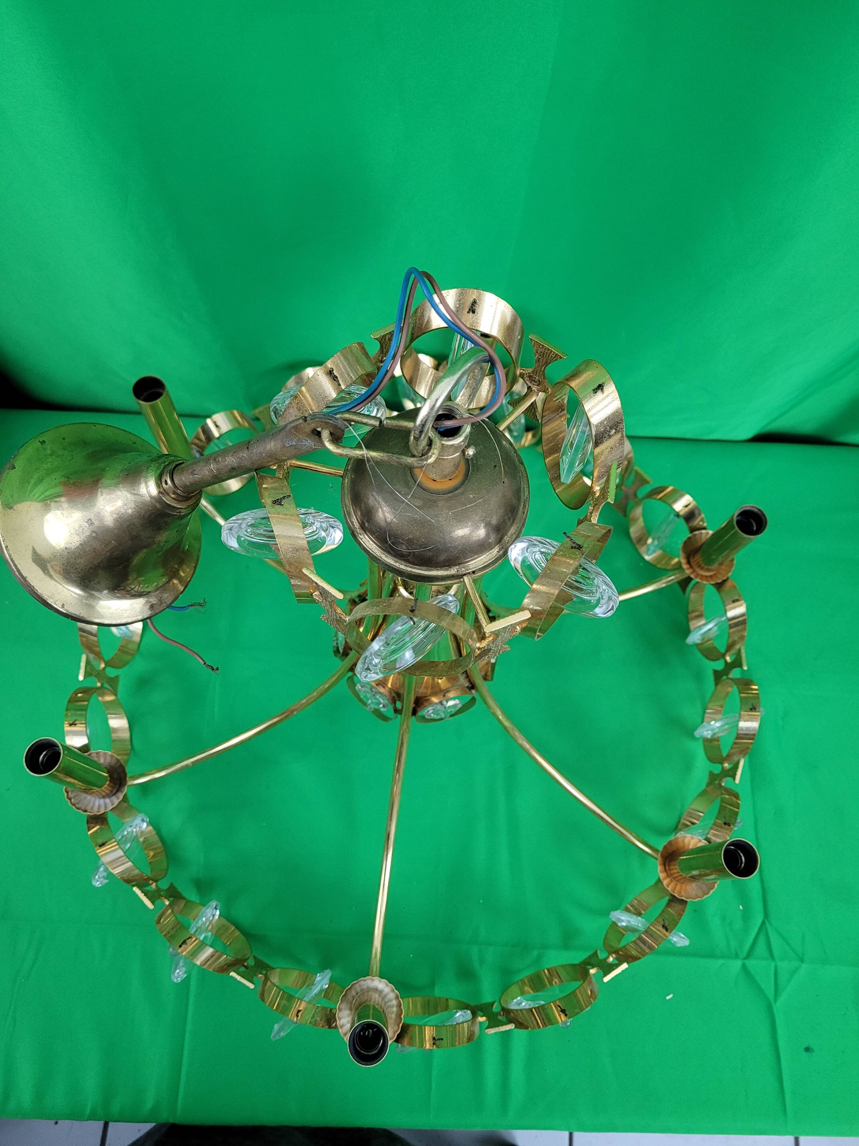 Chandelier in gilded metal and glass from