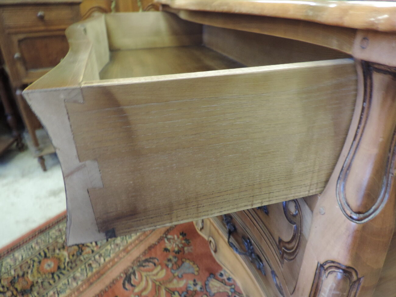 Louis xv-style chest of drawers in cherry