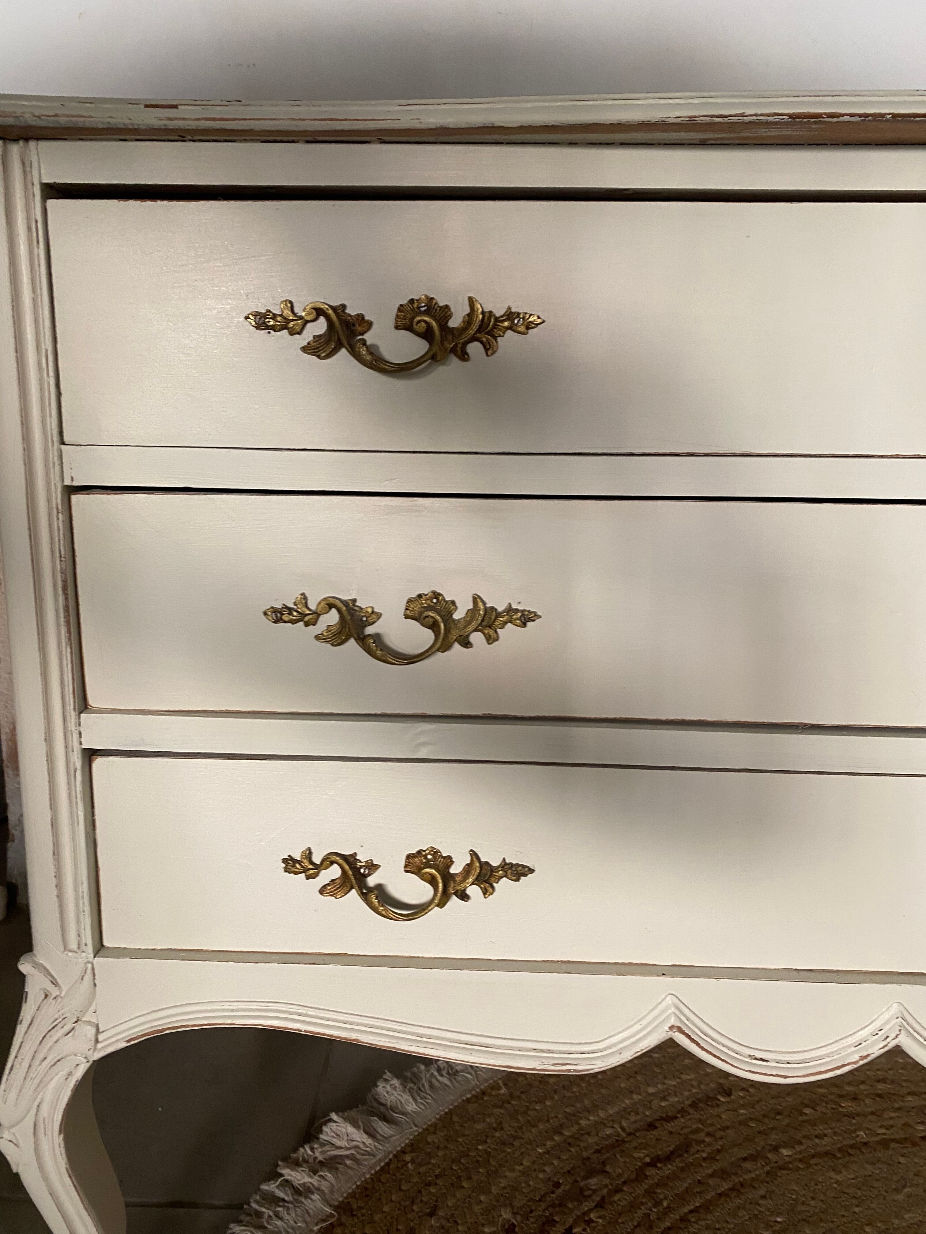 Louis XV style chest of drawers