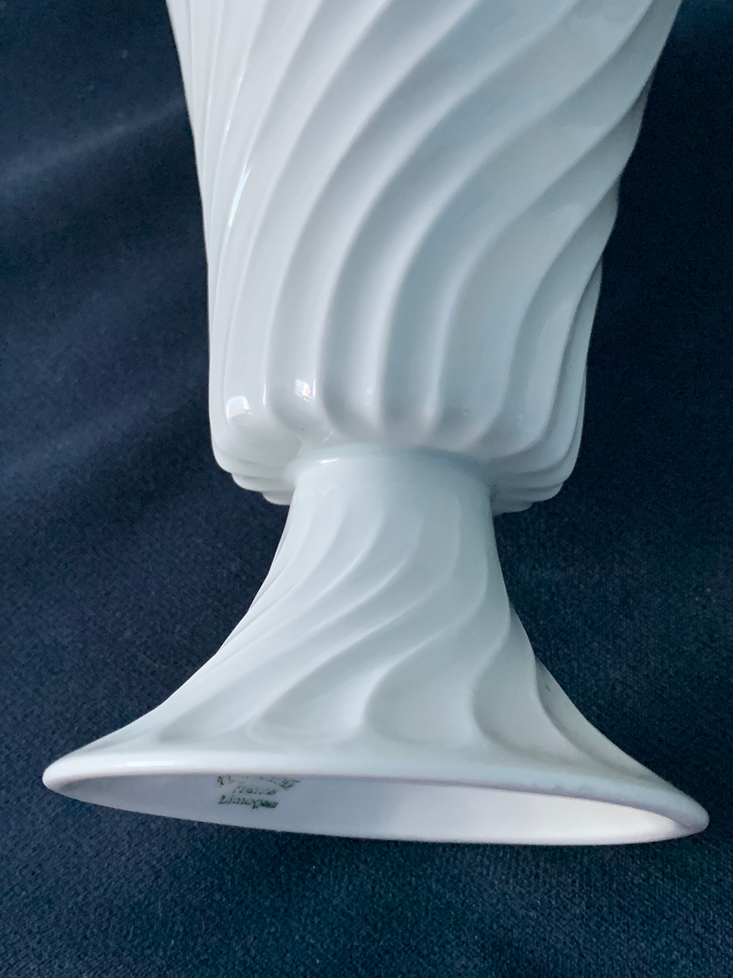 Pair of Haviland mazagrans in Limoges porcelain