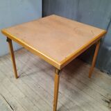 Folding square table