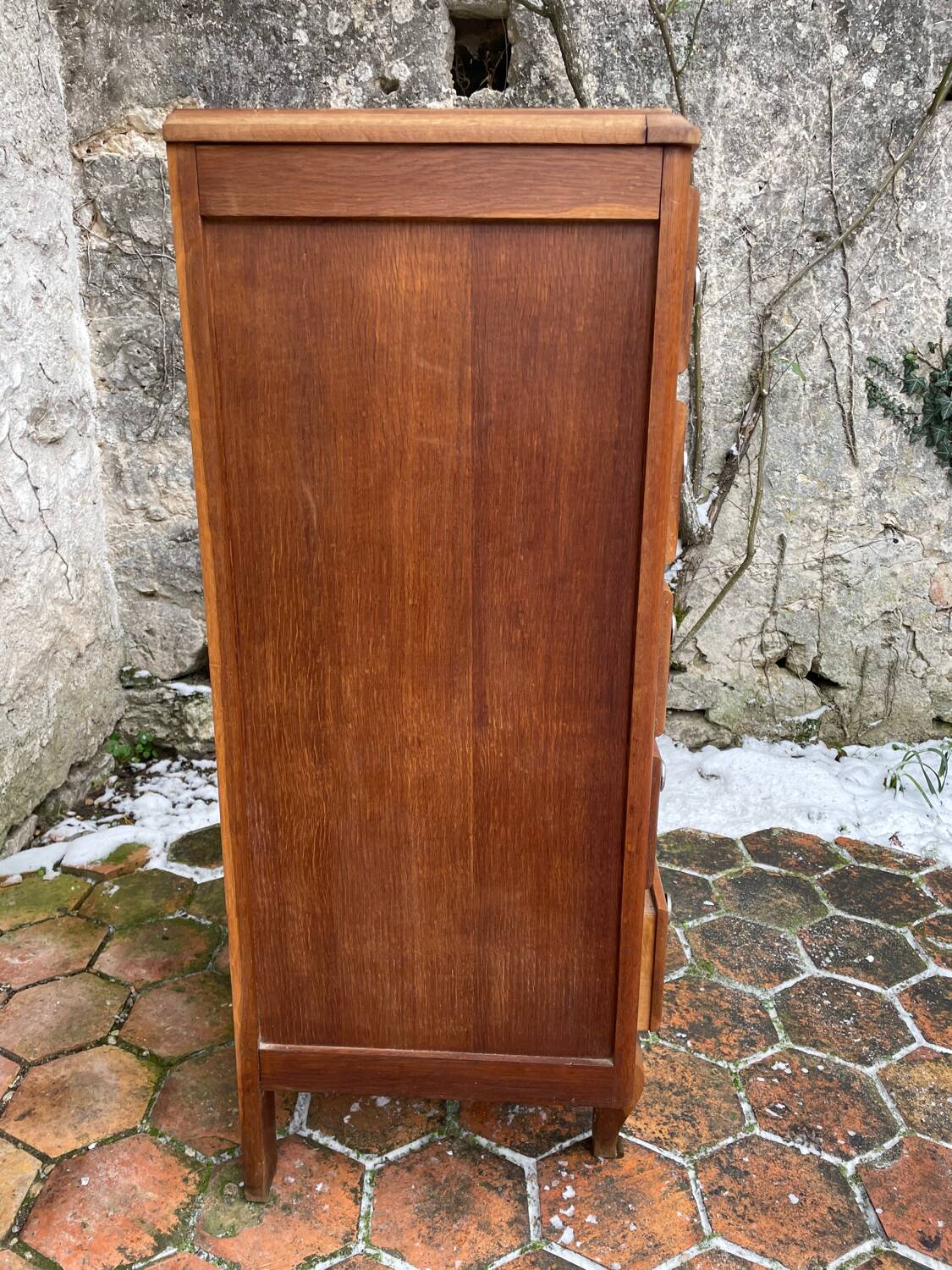 Vintage chest of drawers
