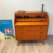 Rare secrétaire scandinave galbé origine Suède