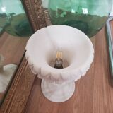 Albatre lamp and its globe
