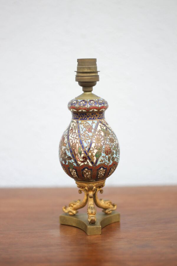 Lampe émail cloisonné pied bronze dauphin,lampe napoléon III, lampe à poser