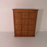 Classeur vintage avec tiroirs