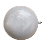 Globe en opaline blanche