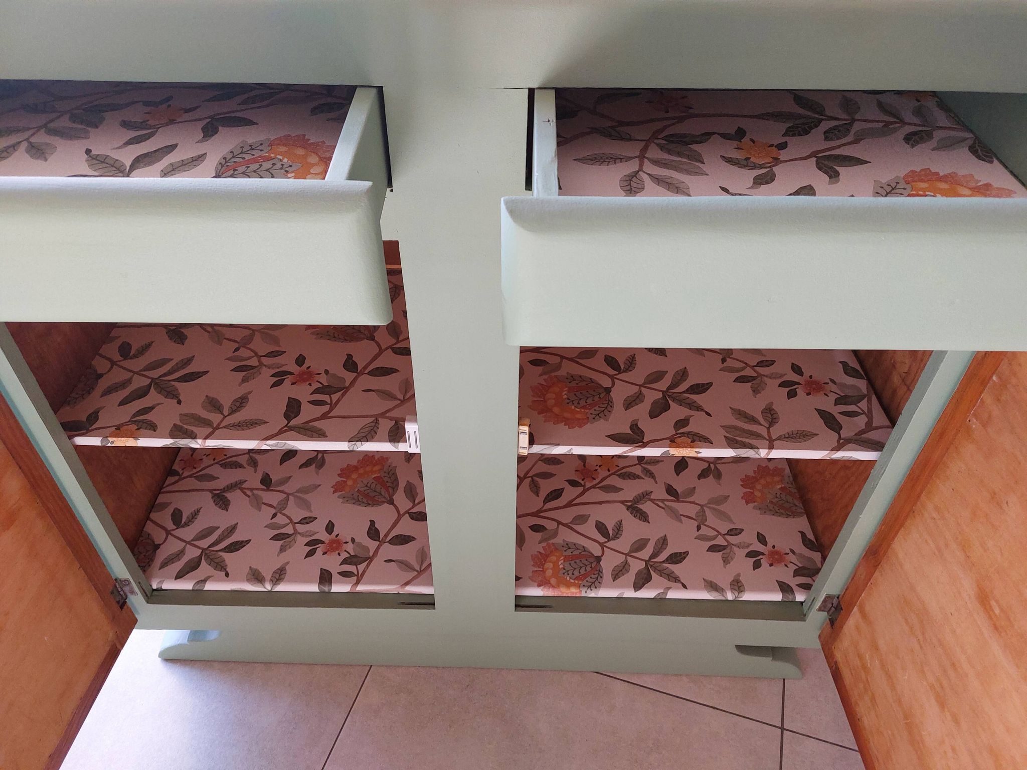 Mado buffet, vintage