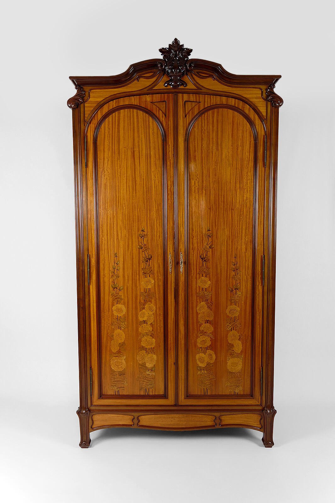 Mahogany inlaid Art Nouveau cabinet, France, circa 1900