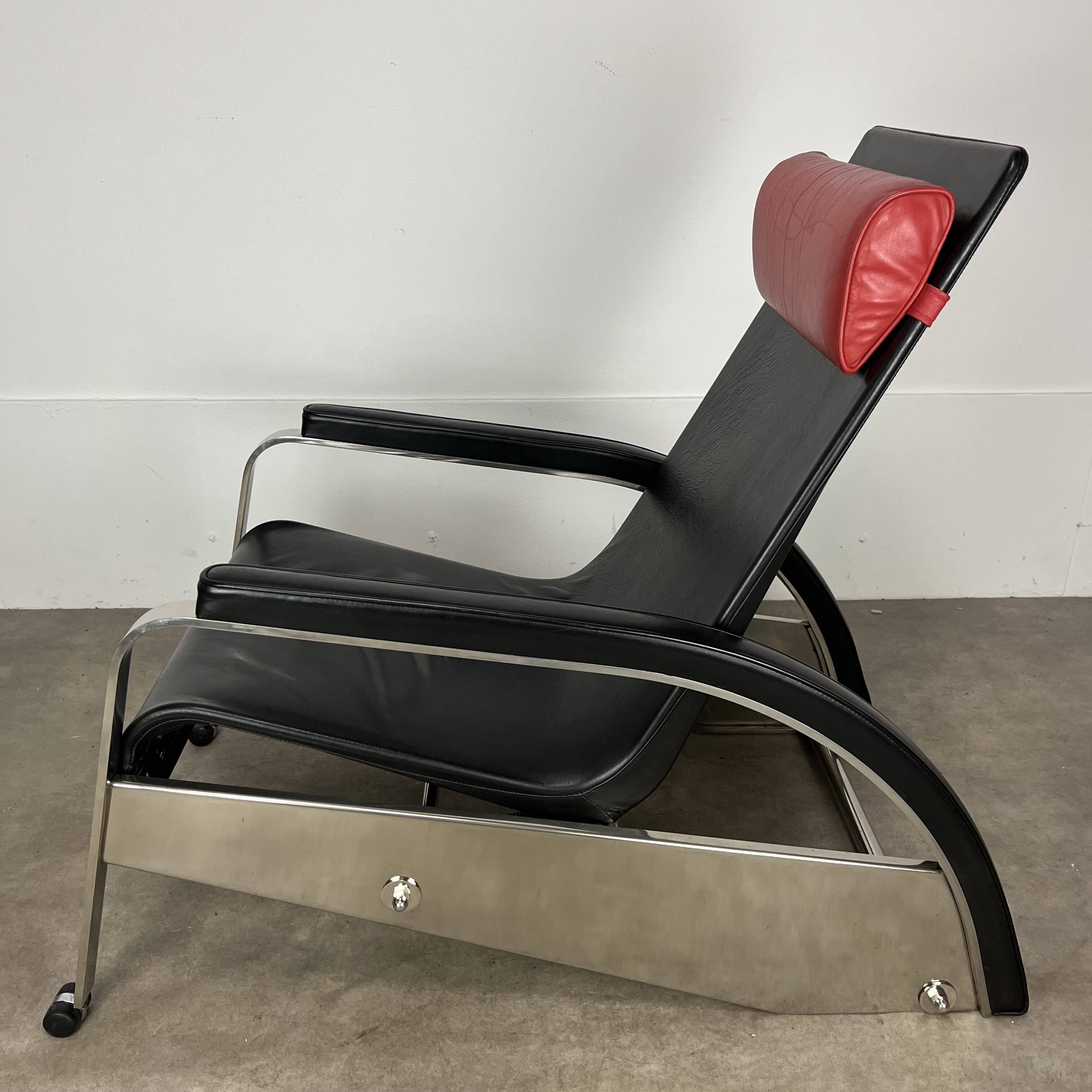 Grand Repos armchair by Jean Prouvé for Tecta