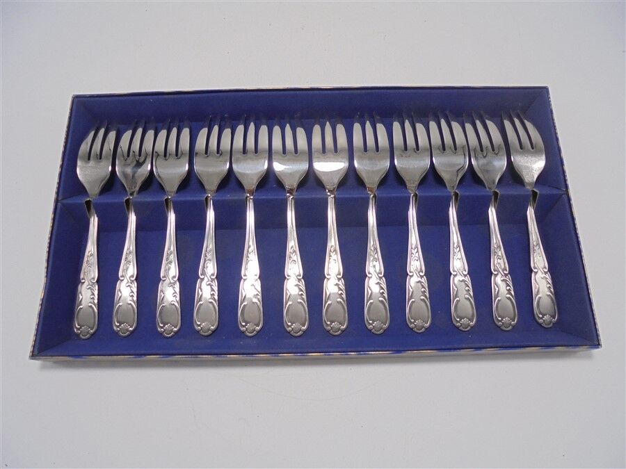 Service of 12 dessert forks