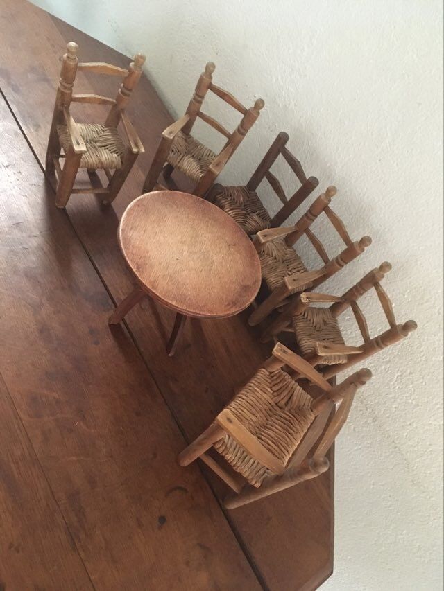 Toy countryside dining room made of straw and wood
