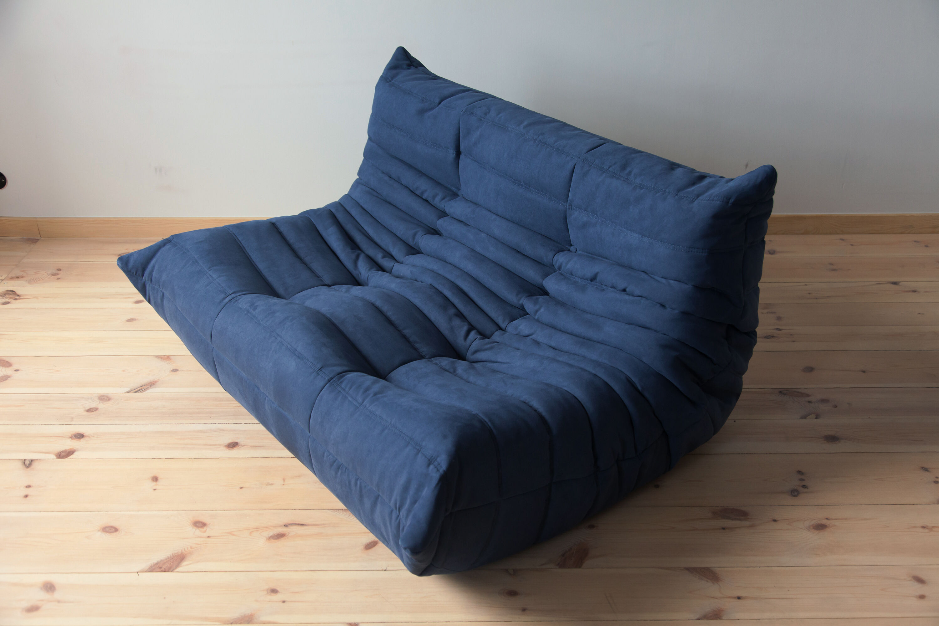 Togo sofa set model designed by Michel Ducaroy 1973