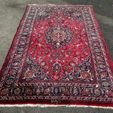 Large Persian carpet 3m x 2m