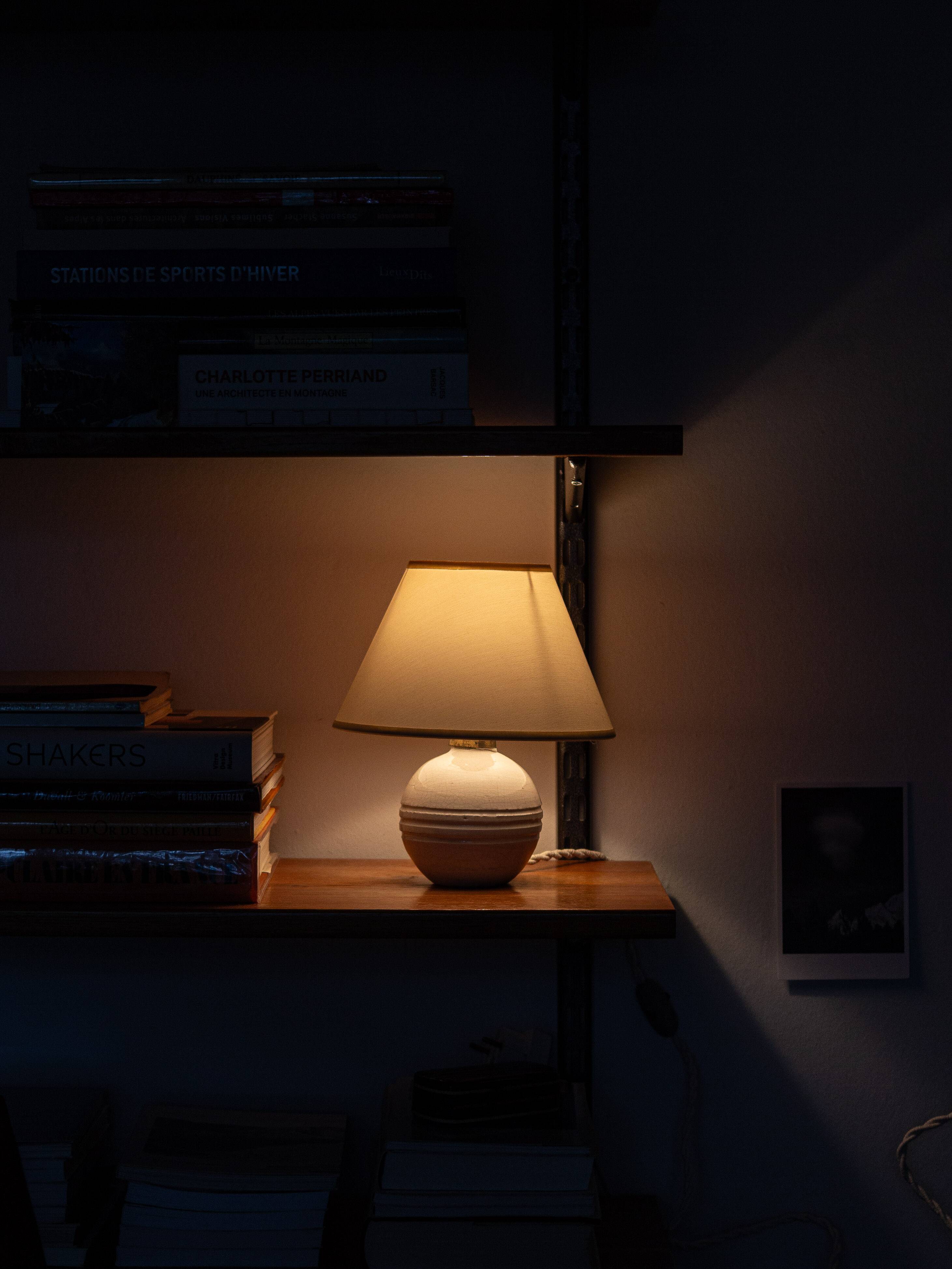 White crackled ceramic lamp base, 1930s