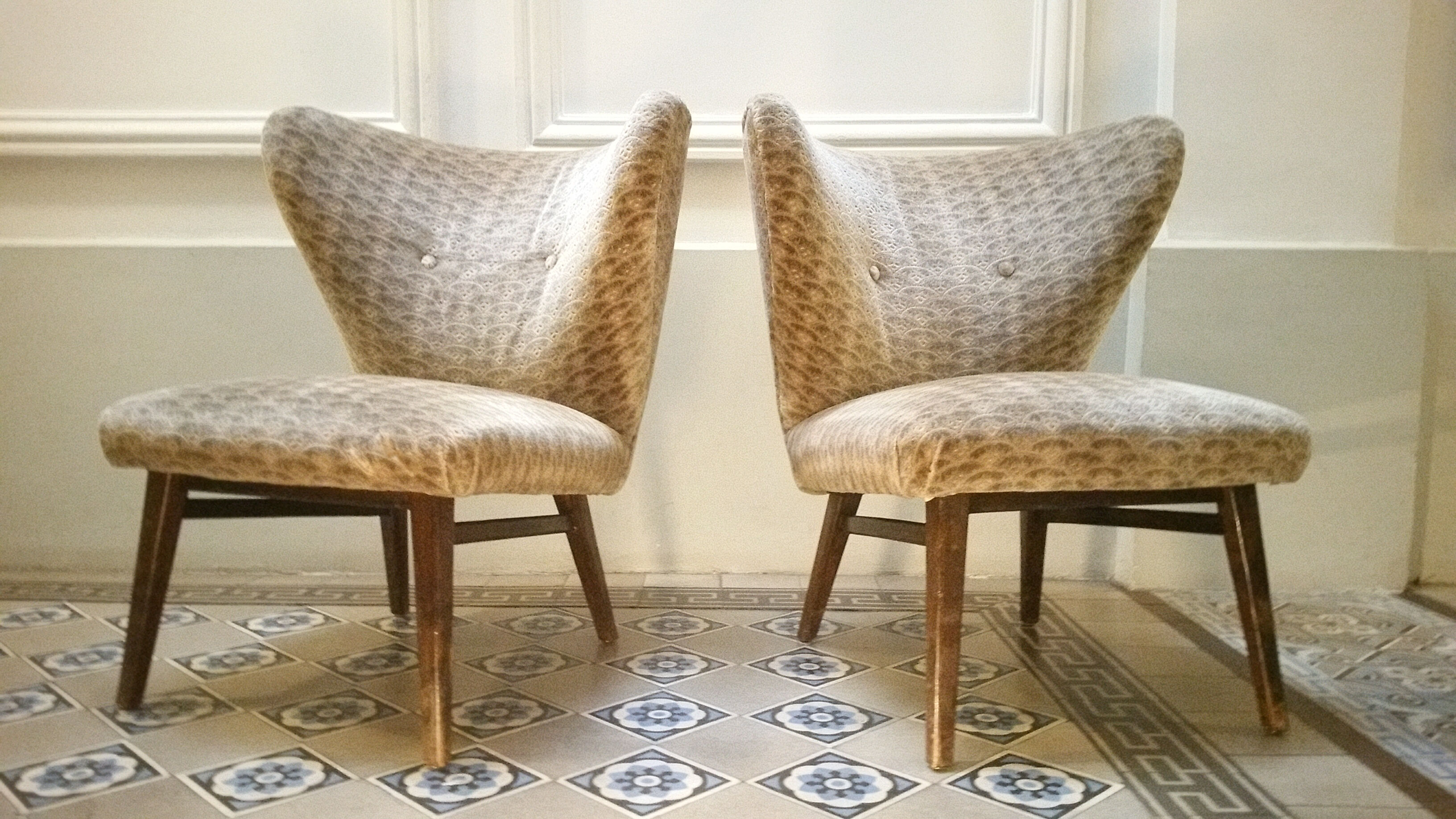 Chair Danish wingback Chair Scandinavian flesh small wing of Elias Svedberg