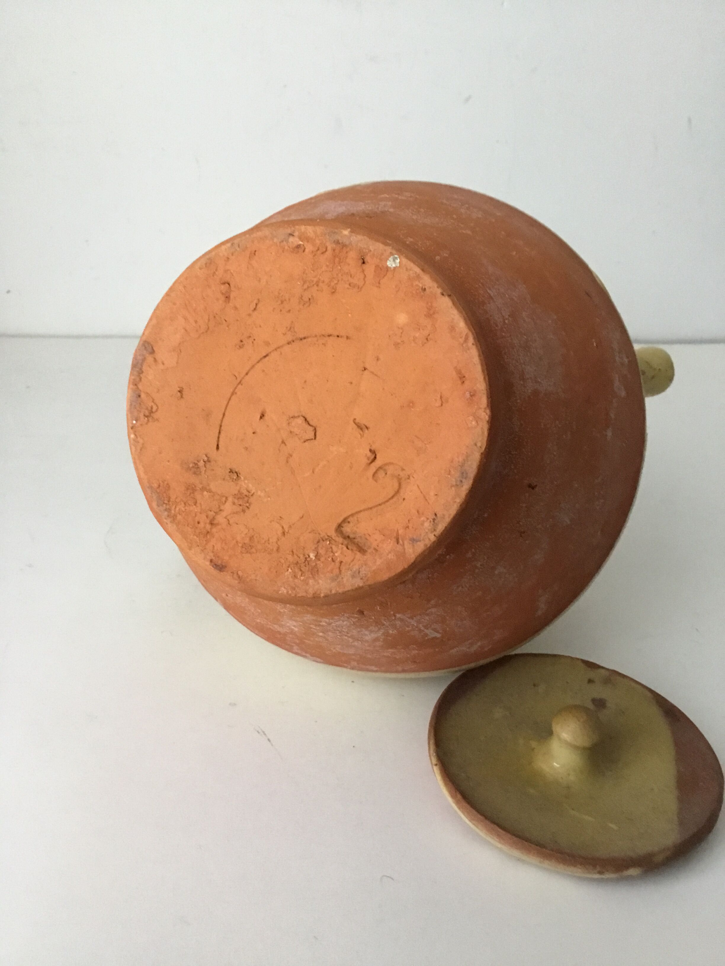 Old grease pot