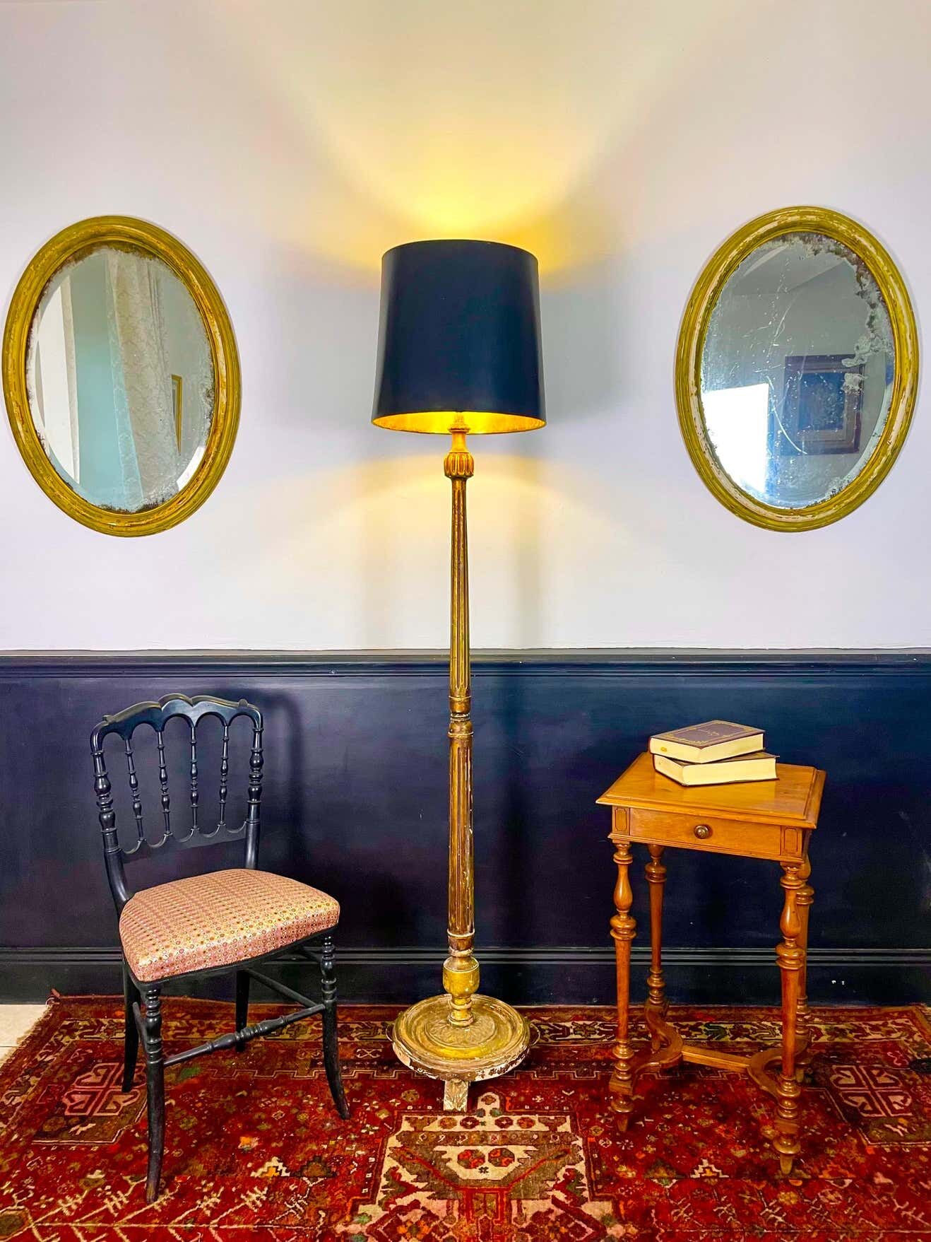 French floor lamp in fluted and gilded wood, Louis XVI style, twentieth century