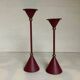 Paire de bougeoirs bordeaux vintage