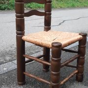 4 chaises brutalistes en bois tourné et paille
