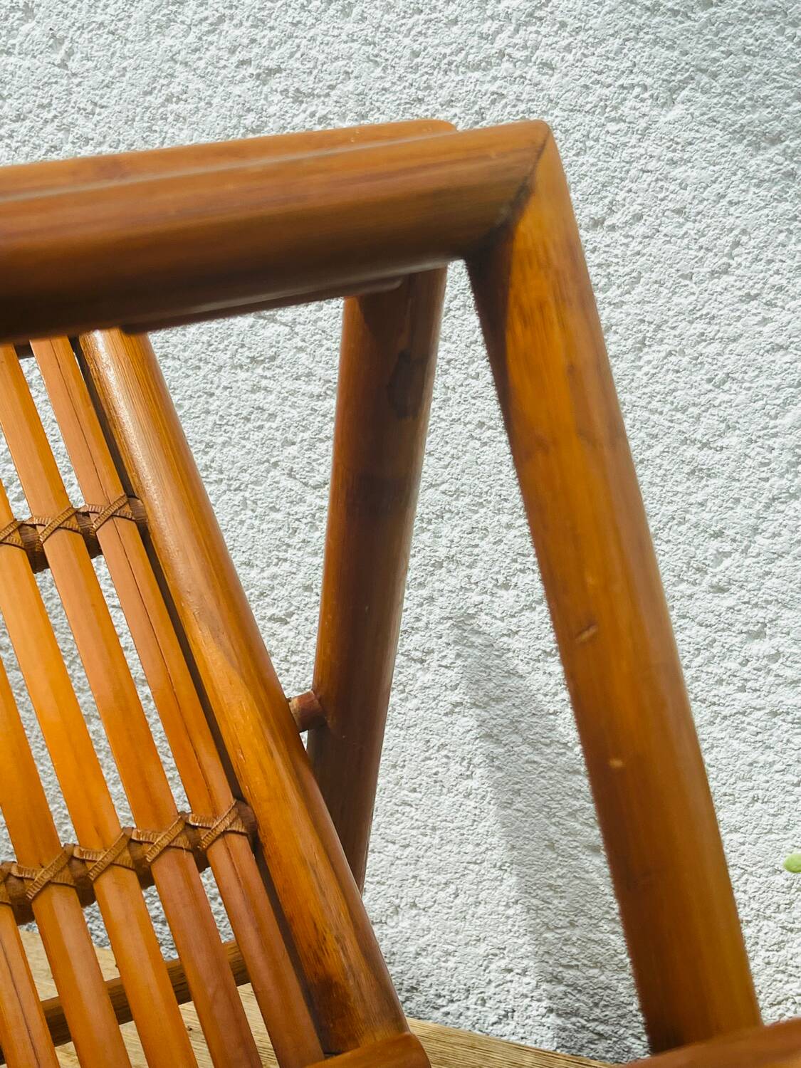 Foldable Bamboo Magazine Rack