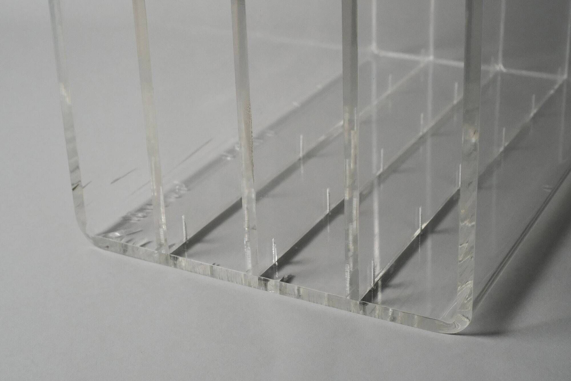 Porte-revues acrylique transparent MCM, années 1970, rangement vinyles