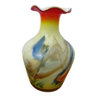 Vintage Dalian vase with curled edge and opaline interior