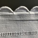 Embroidered sheet PM scalloped edge triple day central seam