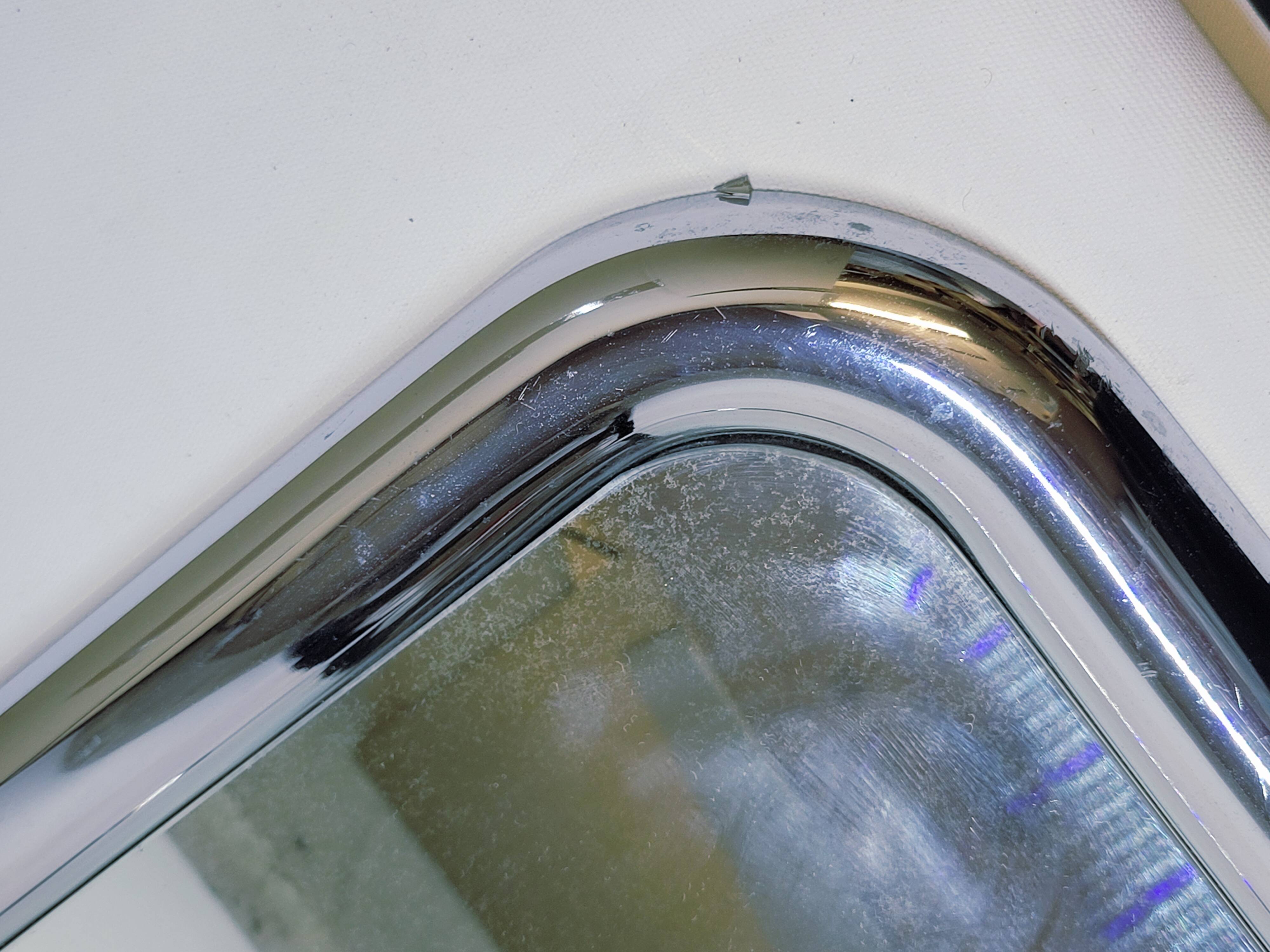 Miroir carré chromé dans le goût de Bilumen Castiglioni, années 70