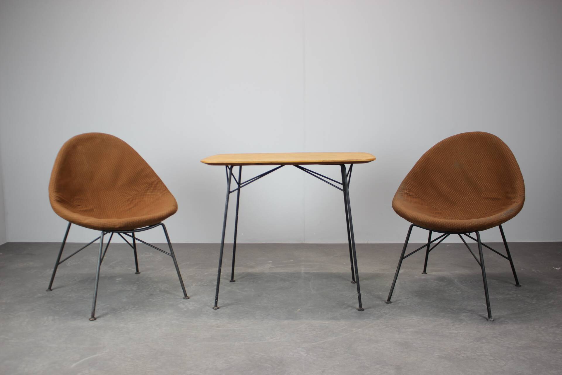 Mid-Century Italian Coffee Table and Two Chairs, 1960s