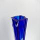 Vase en verre soufflé murano bleu roi années 70