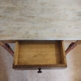 Desk with turned legs