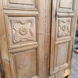 Armoire en sapin art populaire