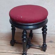 Napoleon III piano stool without its screw