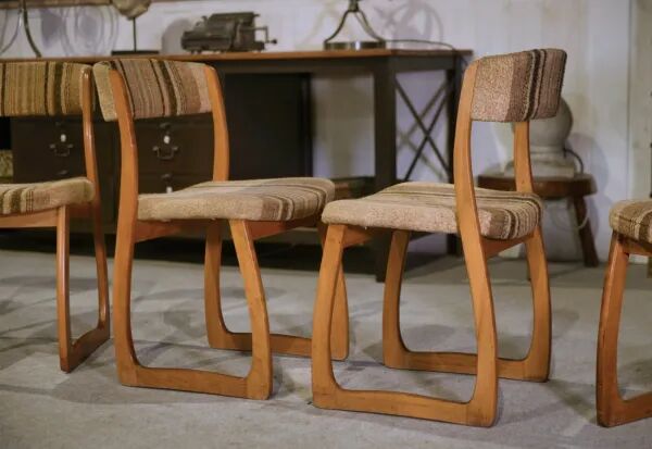 Set of 6 vintage 1960s 'Sleigh' chairs
