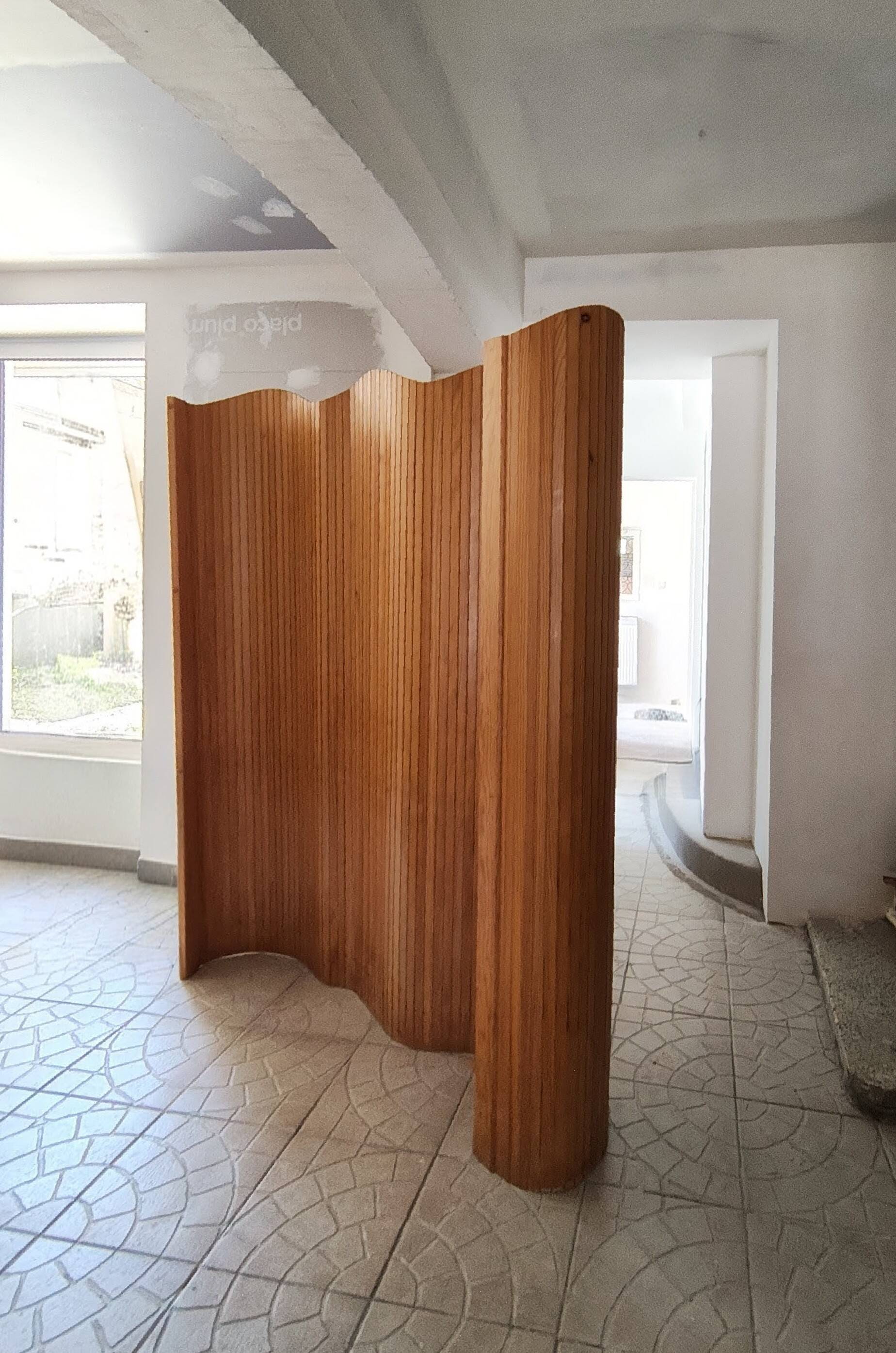 Vintage wooden wavy screen by Baumann