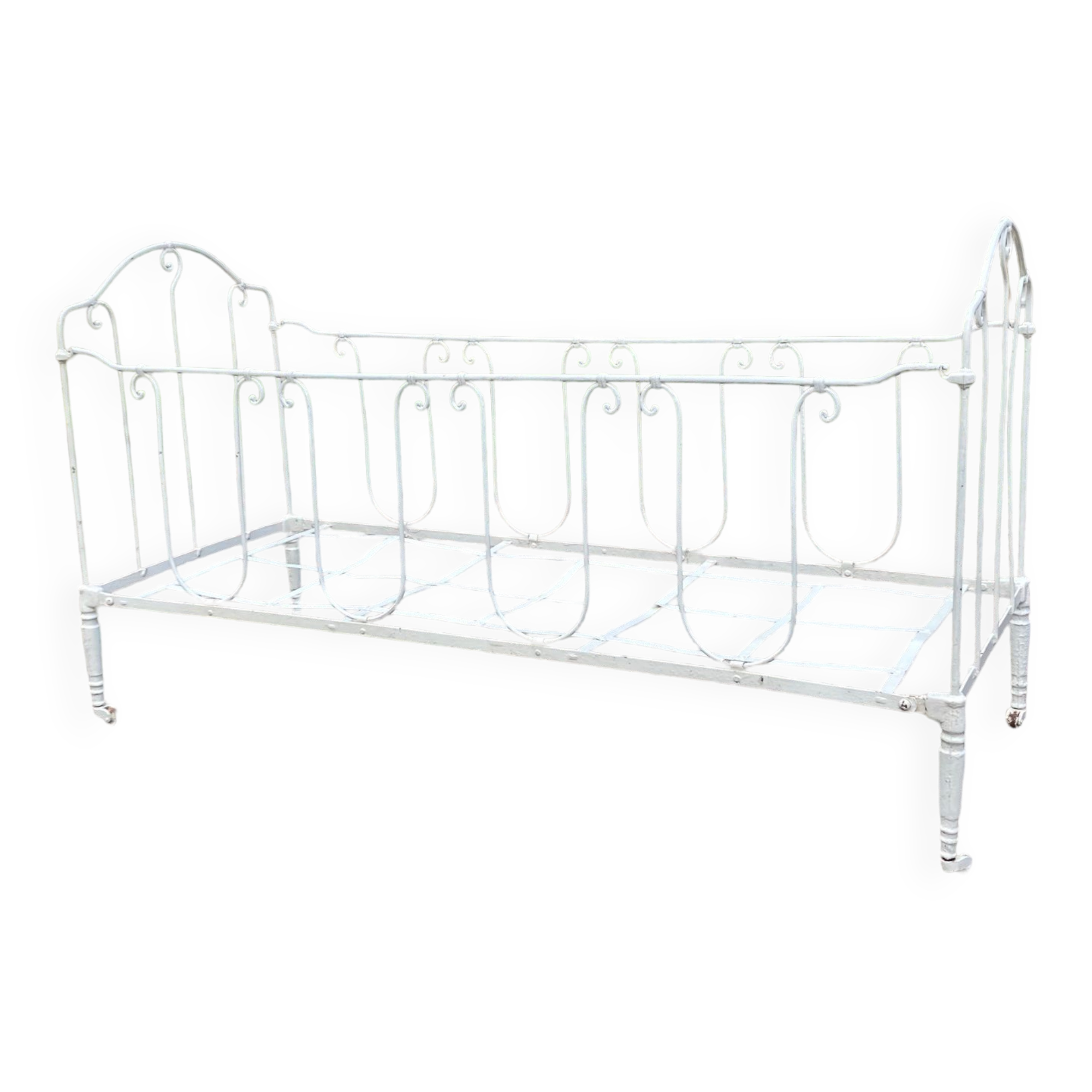 19th century wrought iron baby bed convertible into a bench + wool mattress