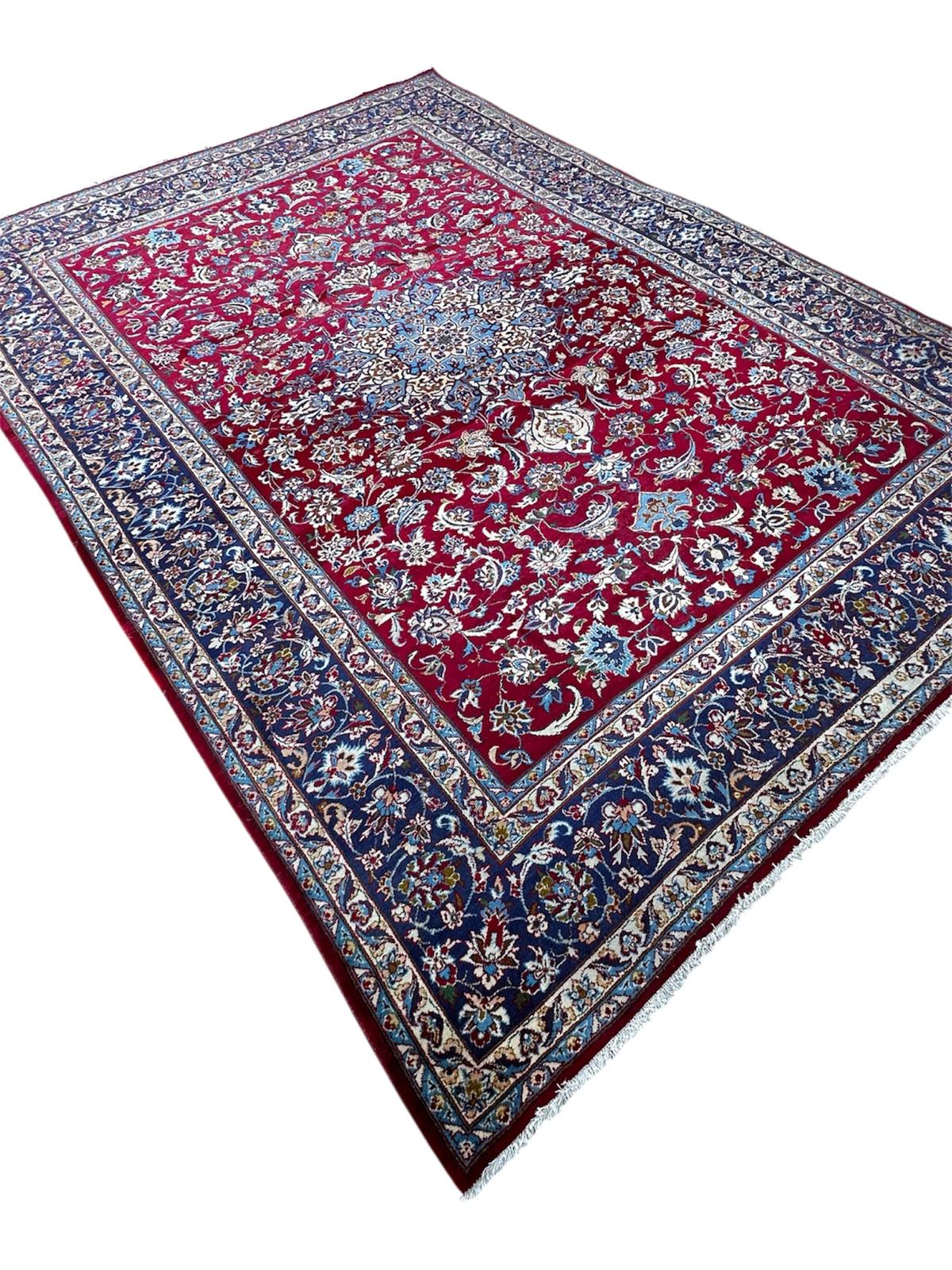 Large Persian carpet 3m x 4m