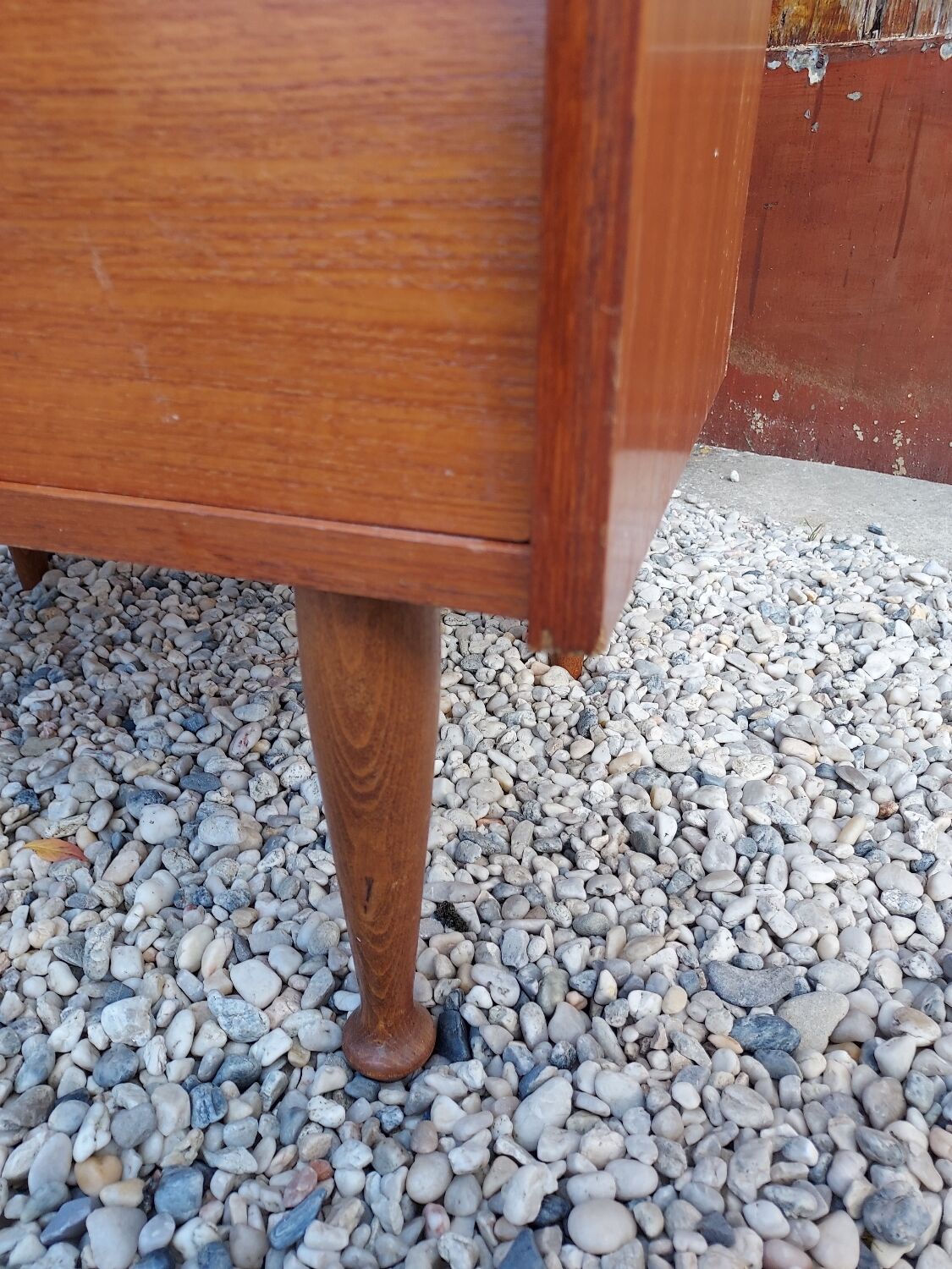 Teak chiffonier