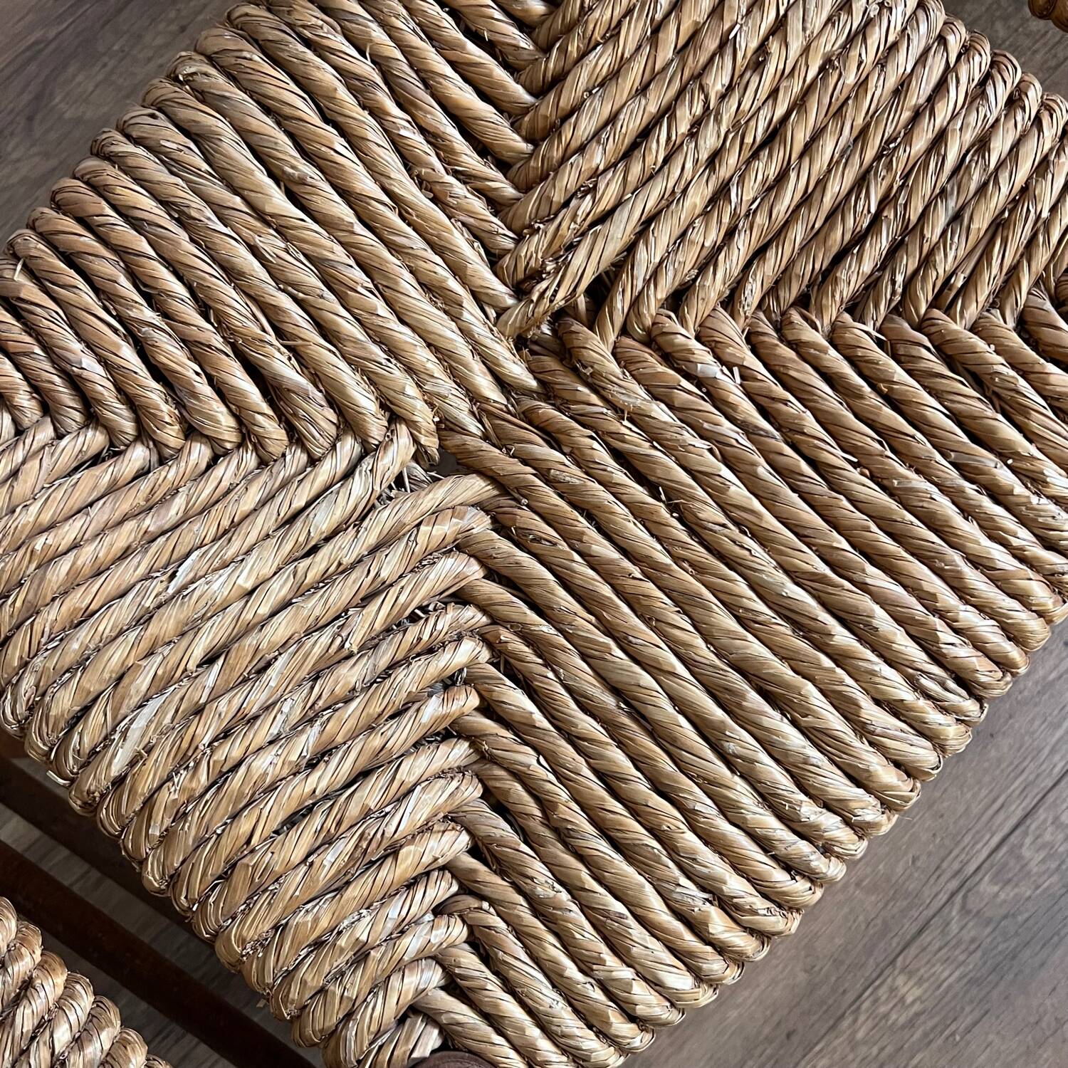 4 Folk Art chairs in wood and straw