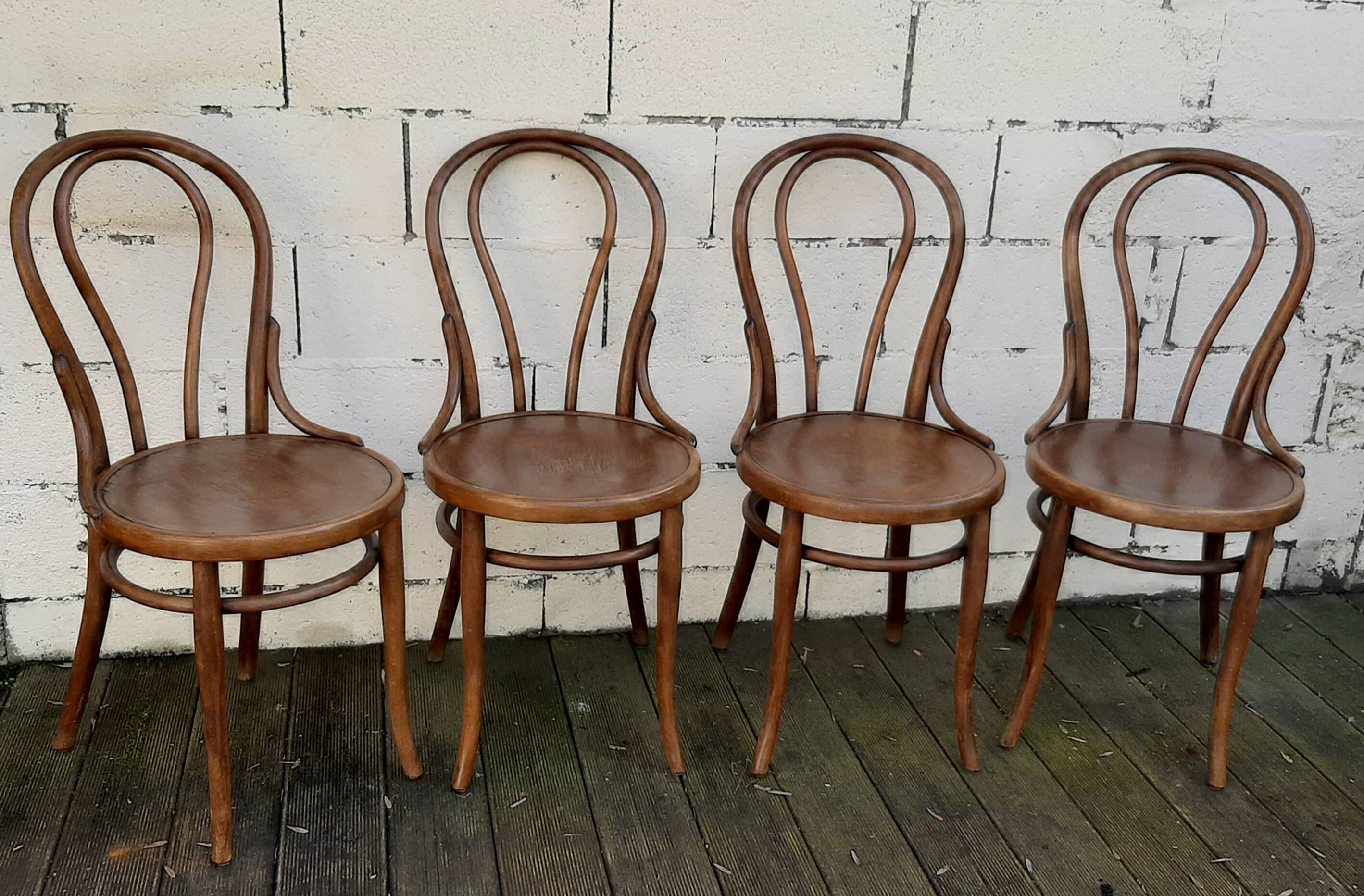 set of 4 Thonet bistro chairs with wooden seats N°4118