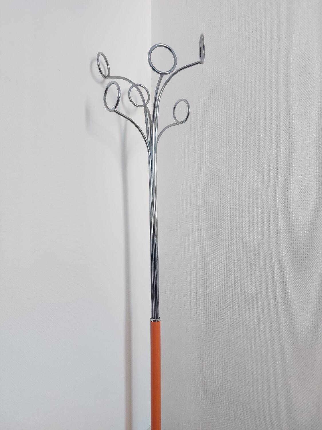 Parrot coat rack fase