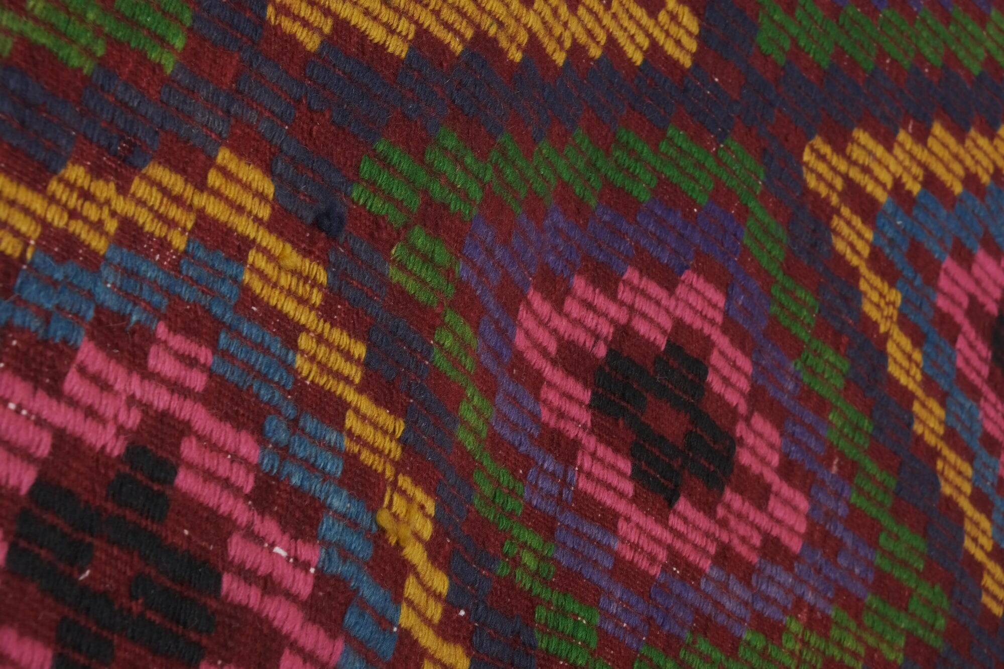 Vintage Turkish kilim, handwoven, 173x263 cm.