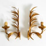 Pair of 1960s Italian gold-plated Florentine wall lamps