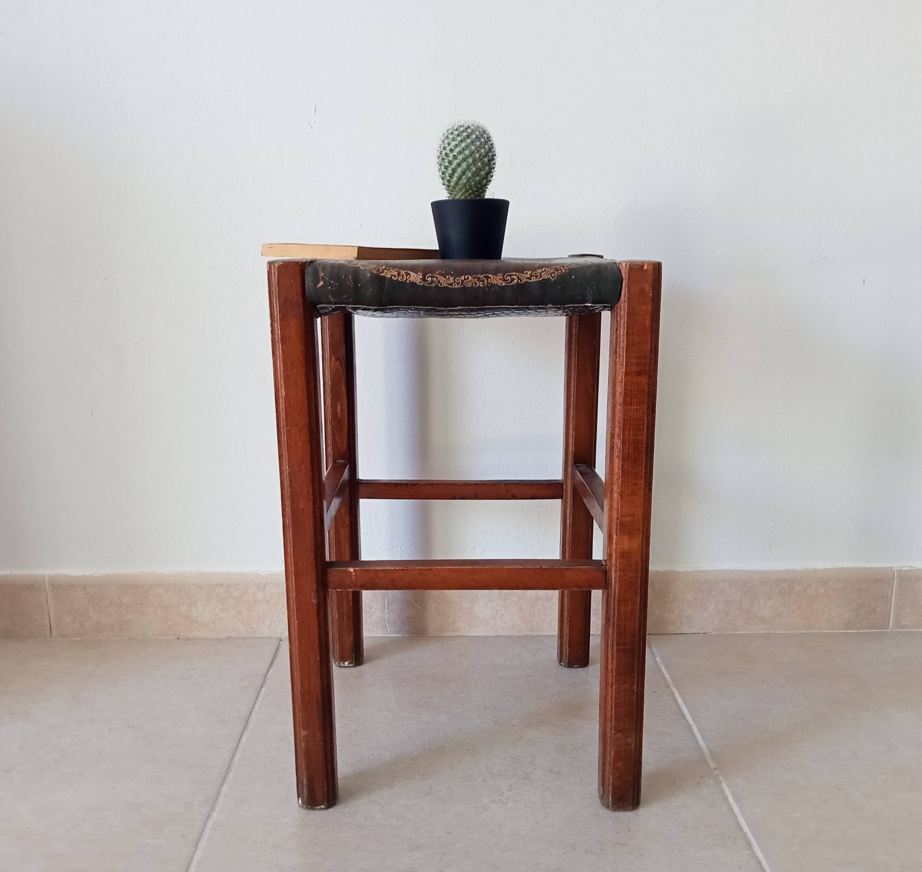 Tabouret ancien anglais en bois et cuir