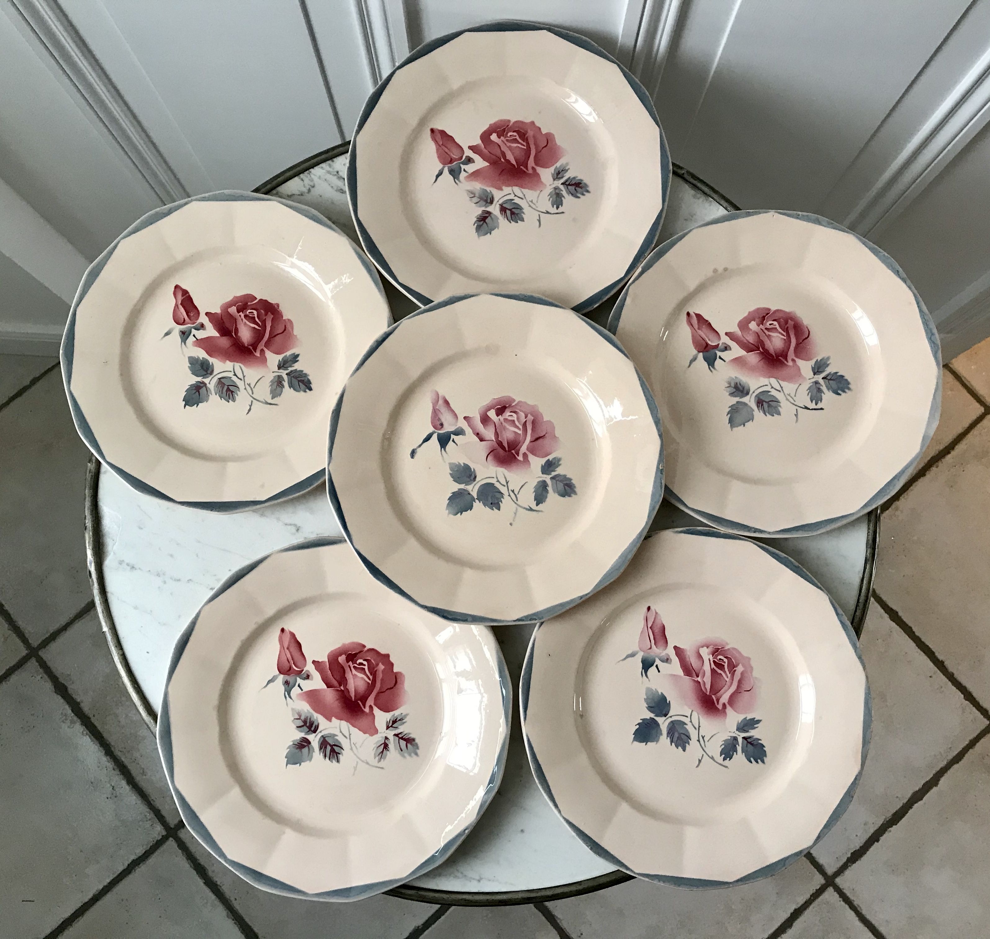 Set of 6 flat plates Digoin Sarreguemines pink and blue flowers 40s