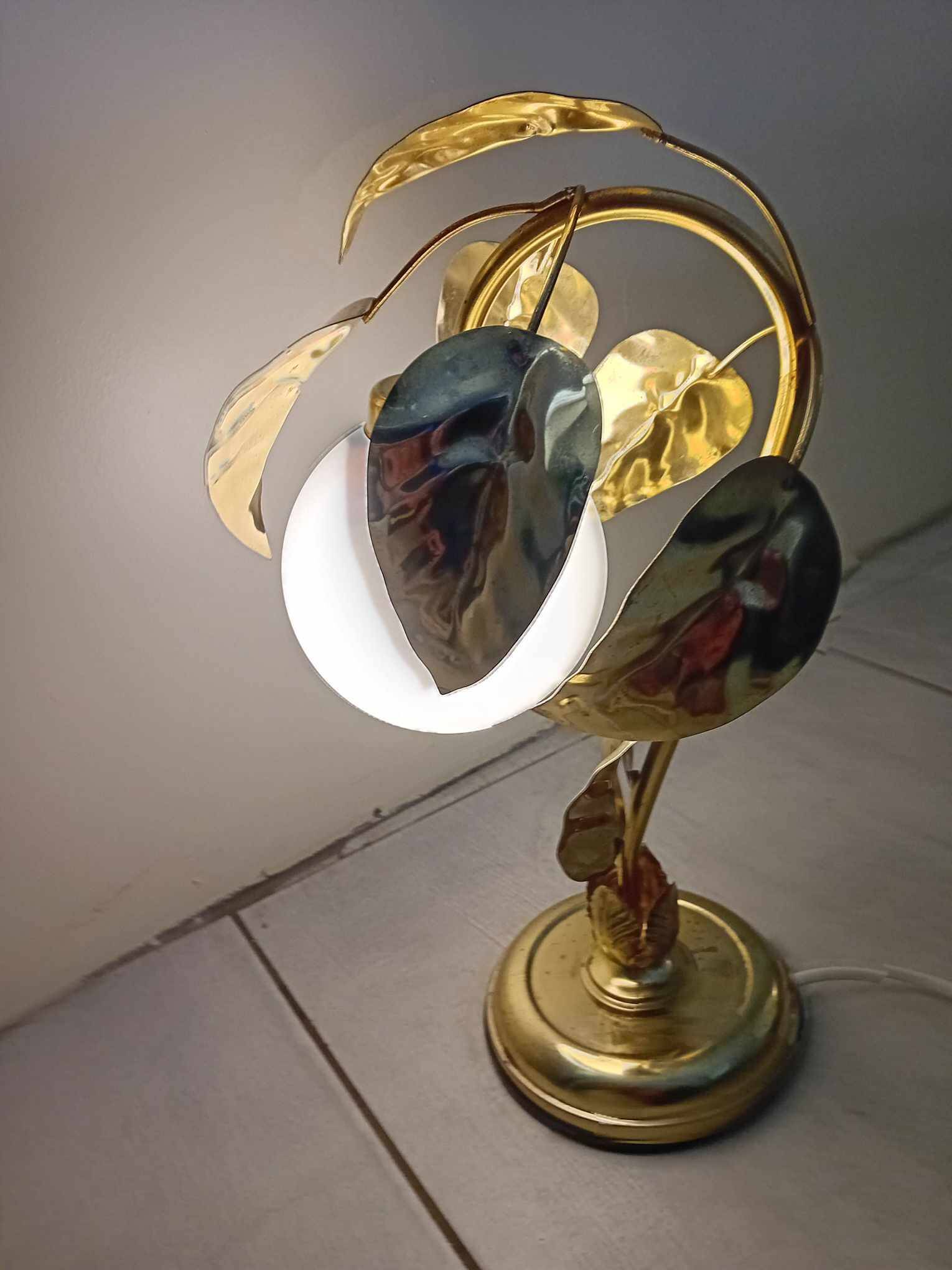 70's Holywood Regency table lamp